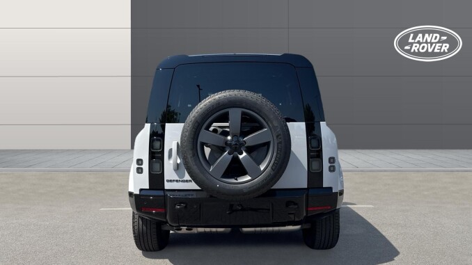 Land Rover Defender 3.0 D250 X-Dynamic SE 90 3dr Auto Diesel Estate - Image 6